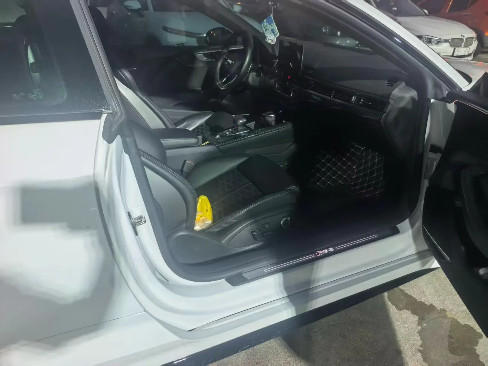 2021 AUDI RS thumbnail 4