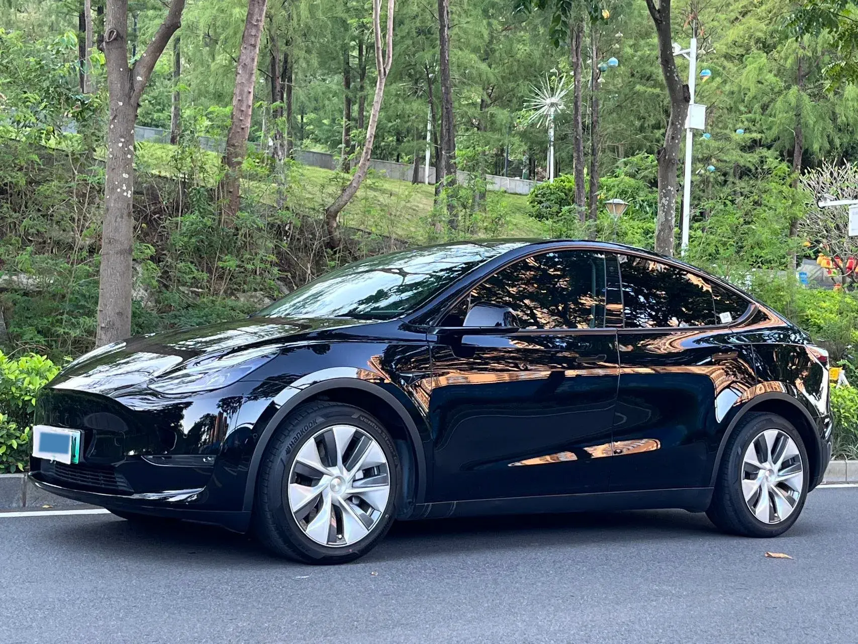 2021 TESLA MODEL view 1
