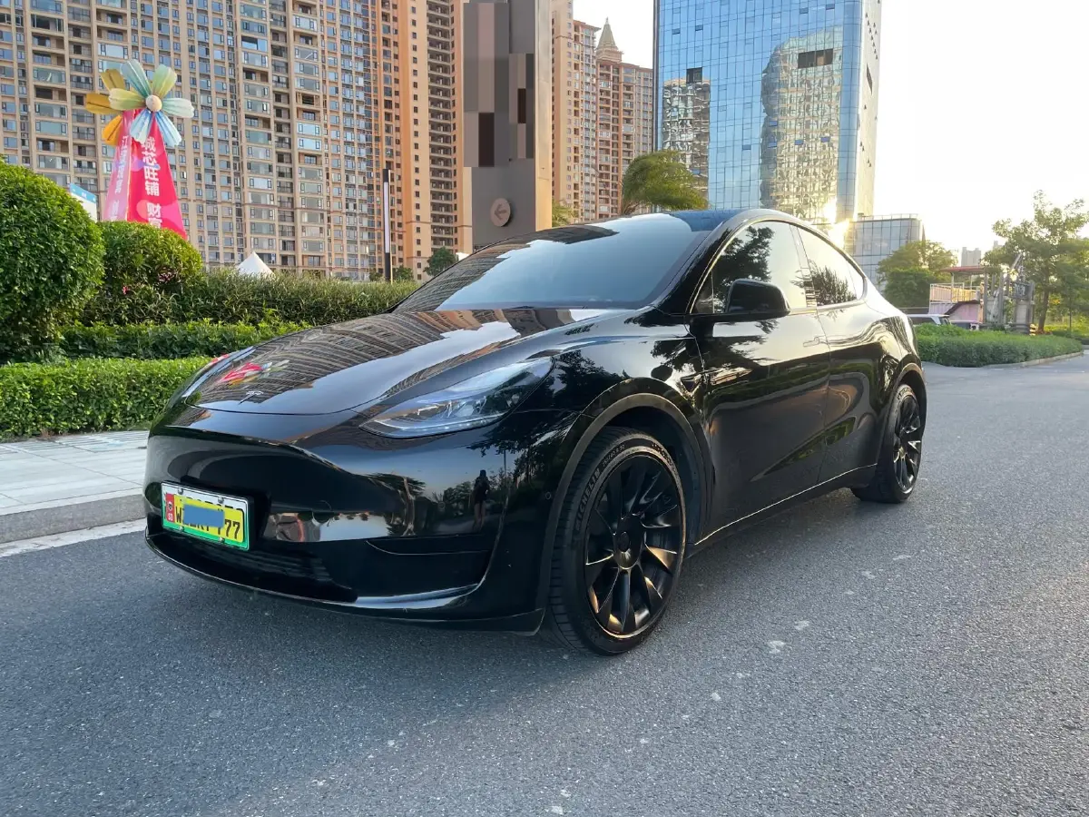 2022 Tesla Model Y BEV 60KWH