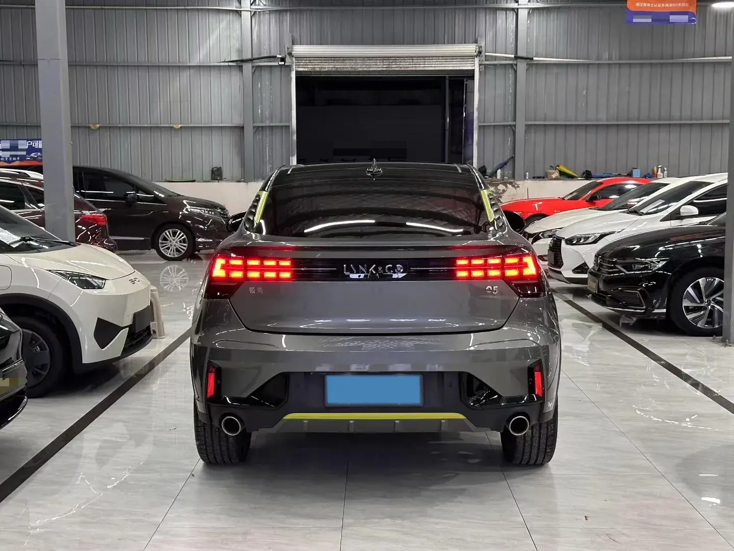 2020 LYNK&CO 05 thumbnail 4