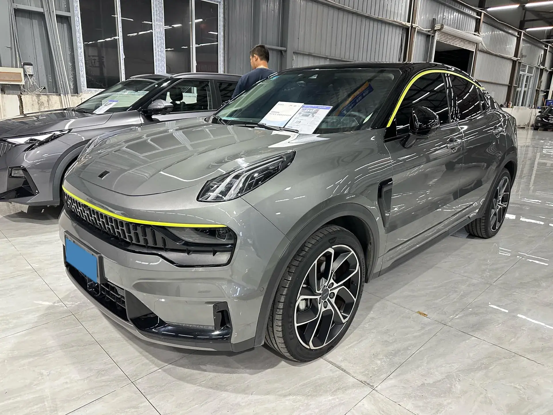 2020 LYNK&CO 05 view 1