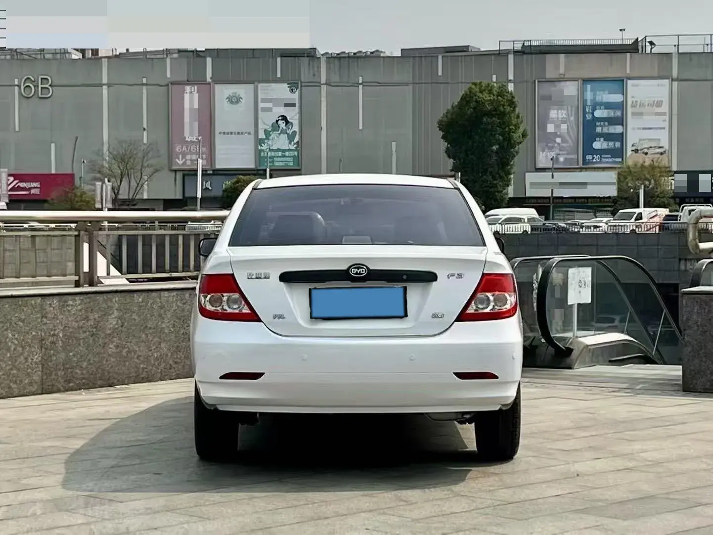 2020 BYD F3 thumbnail 4