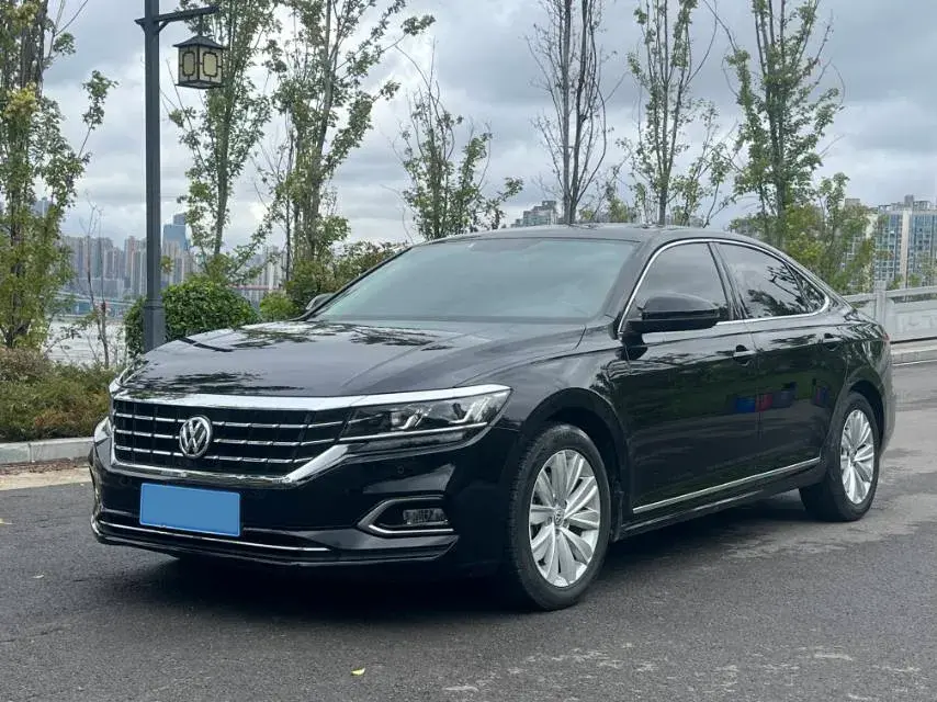 2020 Volkswagen Passat 2.0T 186HP L4 7DCT