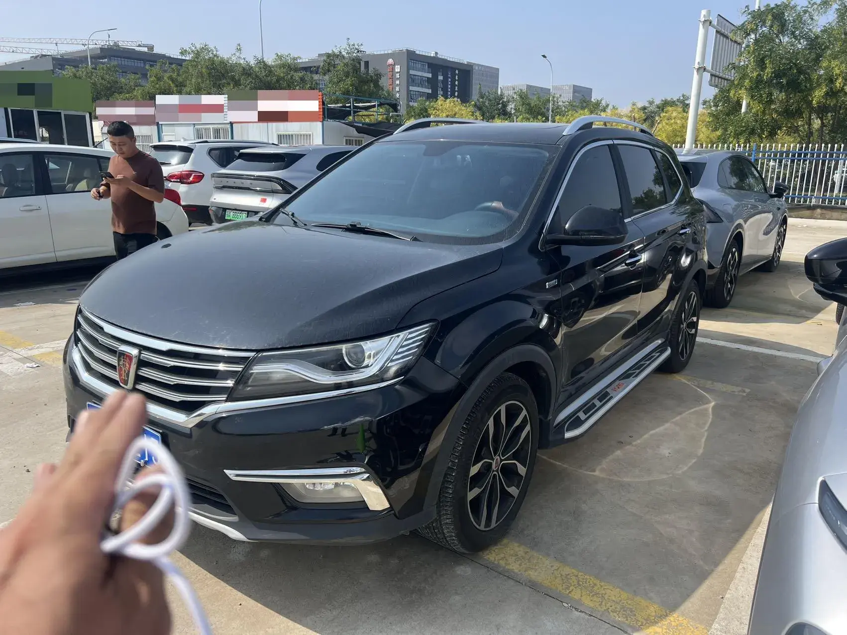 2016 ROEWE RX5 view 1