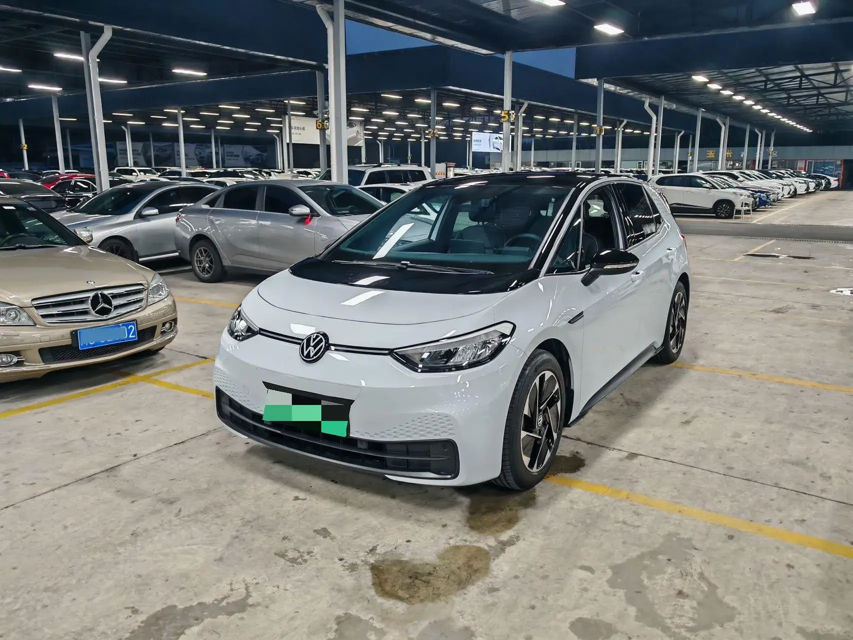 2023 VOLKSWAGEN ID.3 view 1