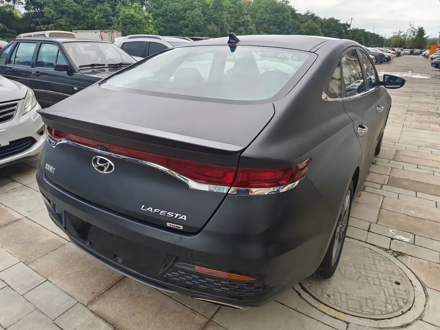 2019 HYUNDAI LA thumbnail 4