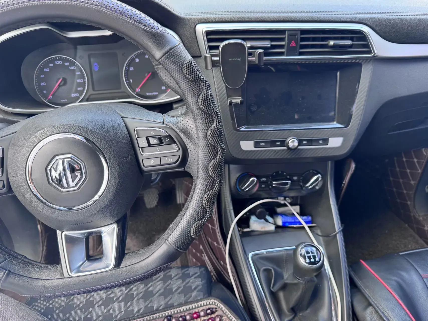 2017 MG ZS thumbnail 3