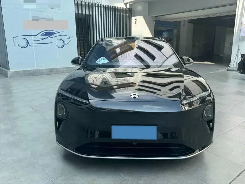 2025 NIO ET9 thumbnail 2