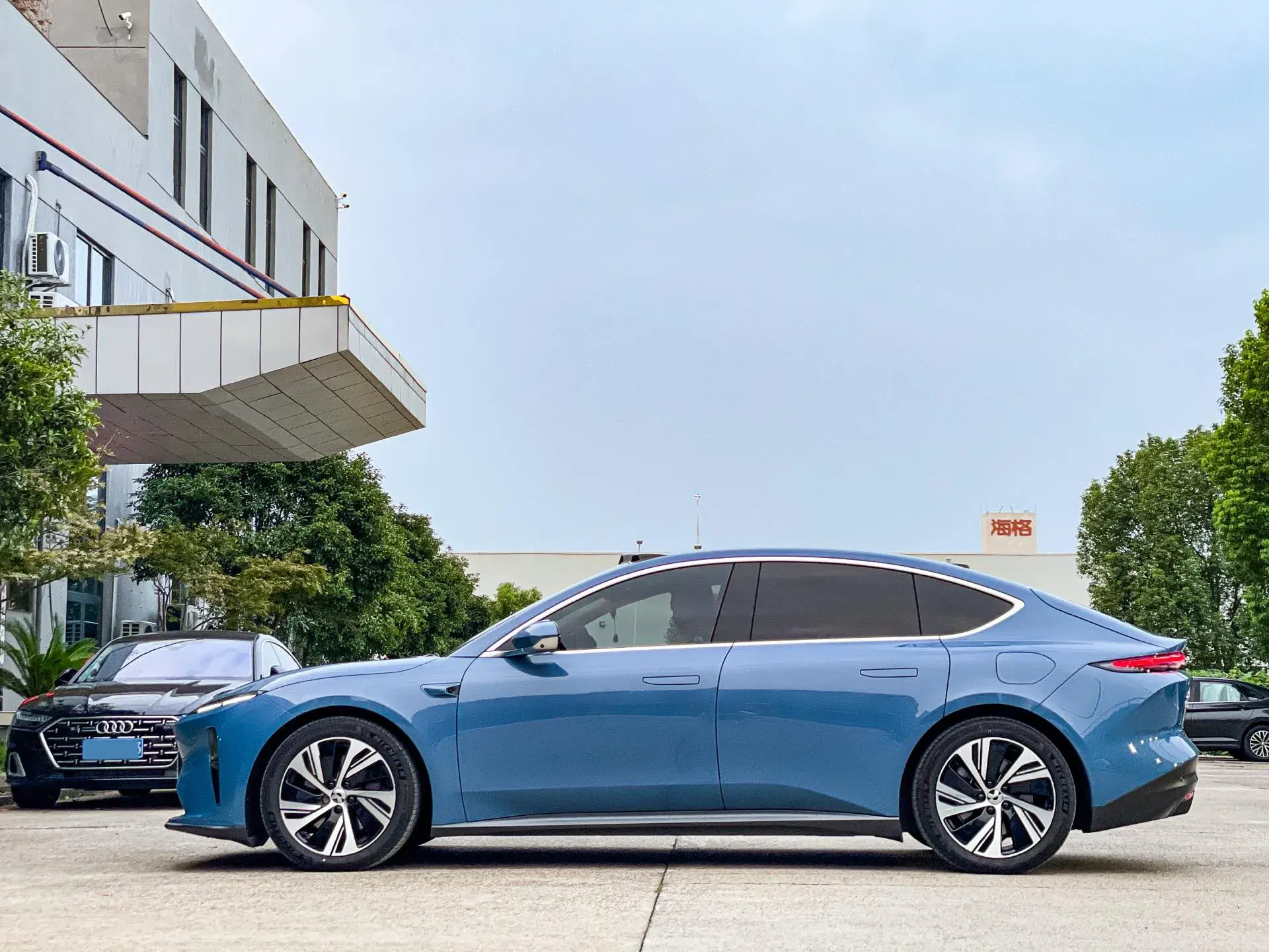 2023 NIO ET5T thumbnail 4