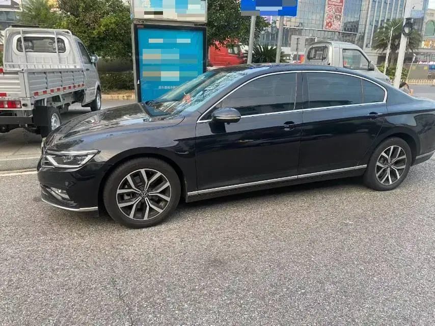 2020 VOLKSWAGEN MAGOTAN thumbnail 3