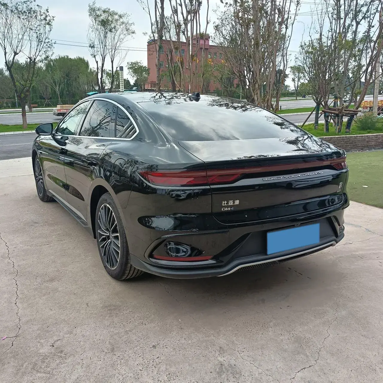 2025 BYD HAN thumbnail 4