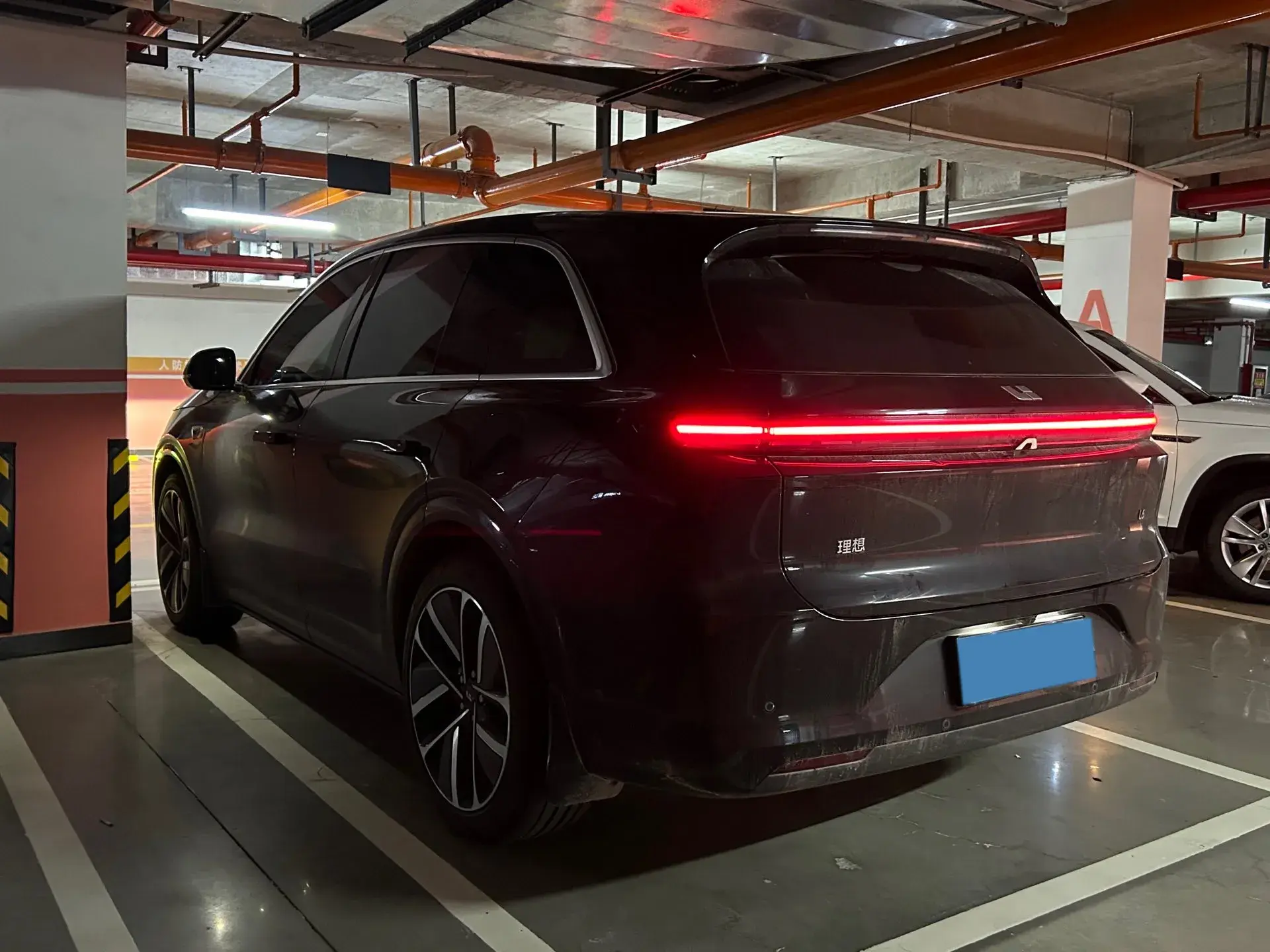 2024 LI L6 thumbnail 4