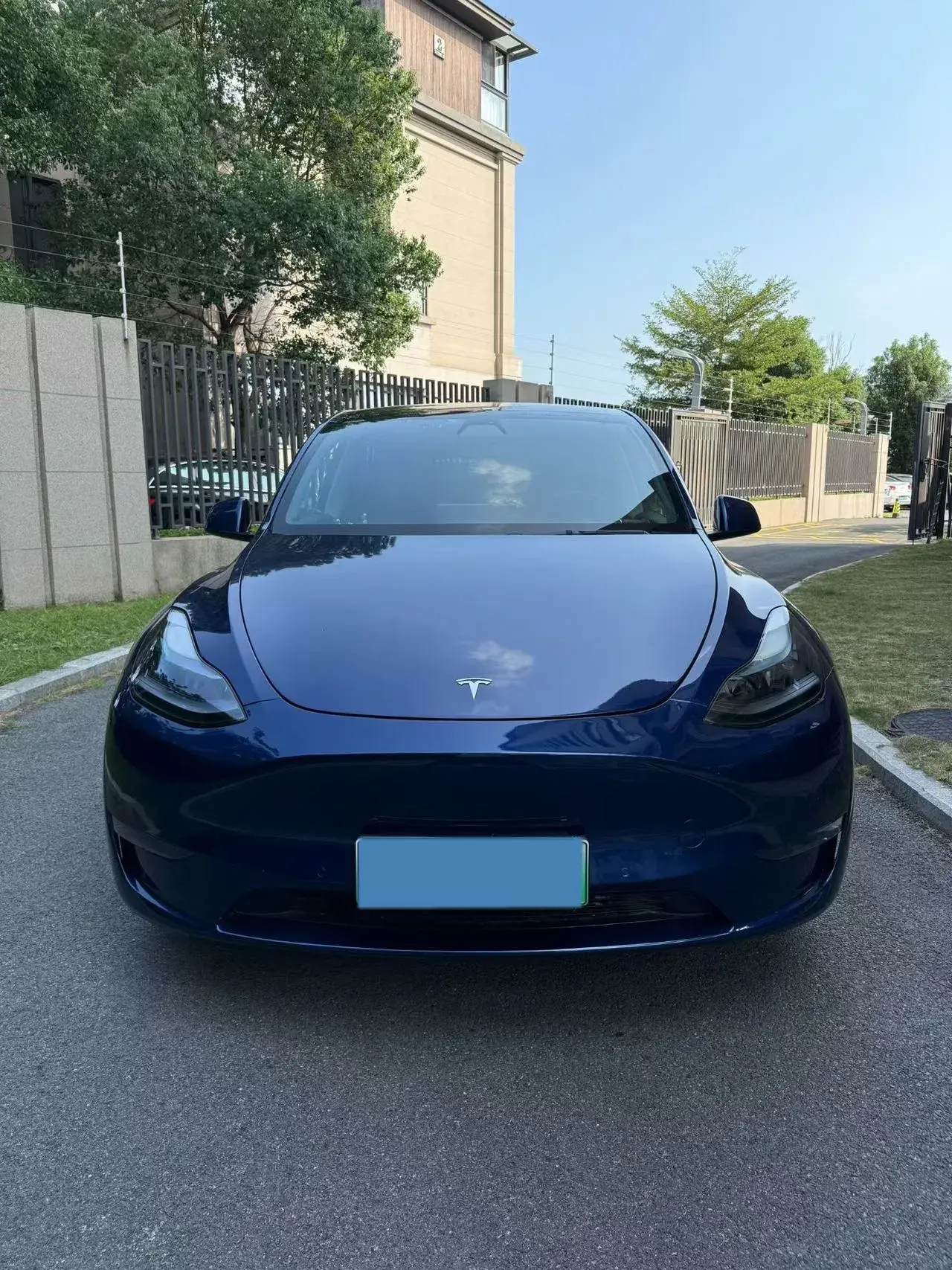 2021 TESLA MODEL thumbnail 2