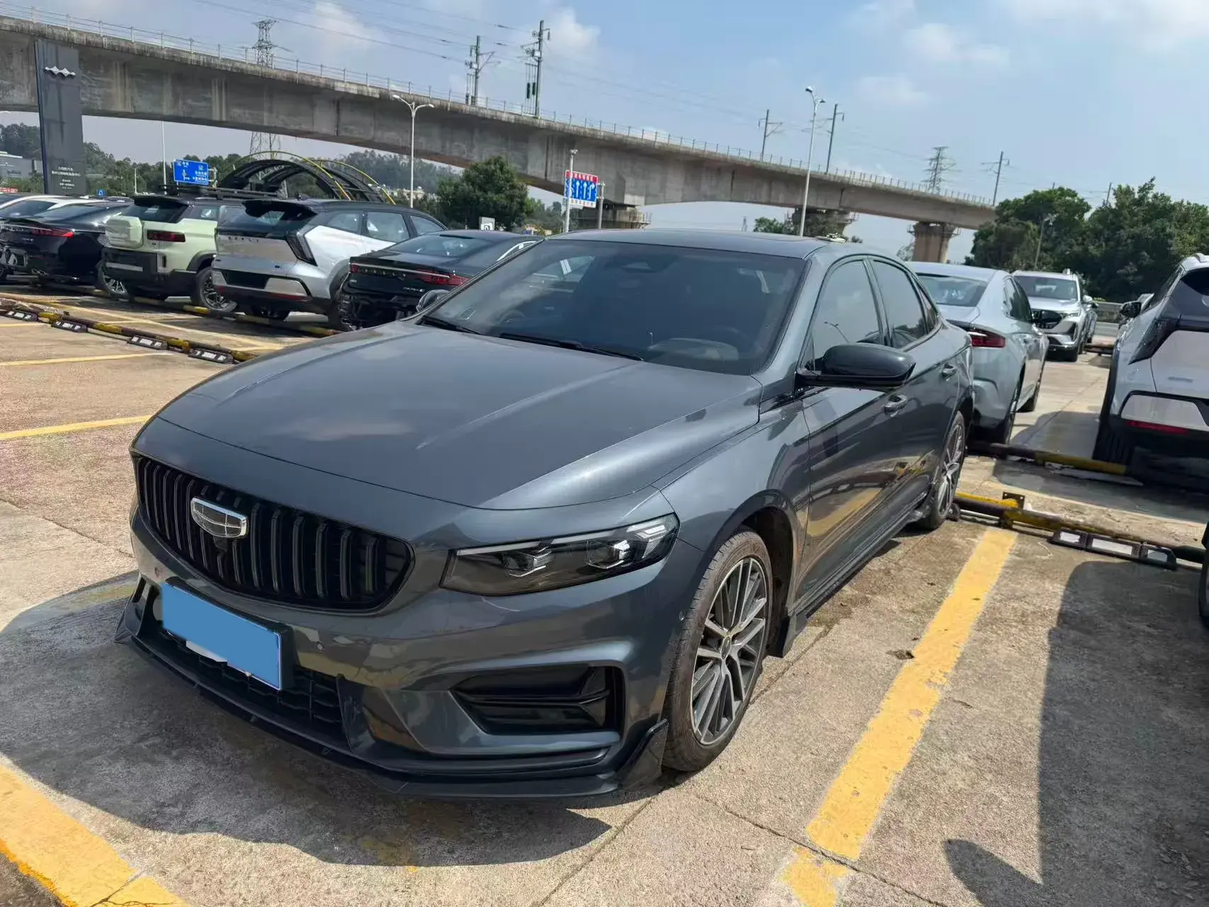 2024 GEELY PREFACE view 1