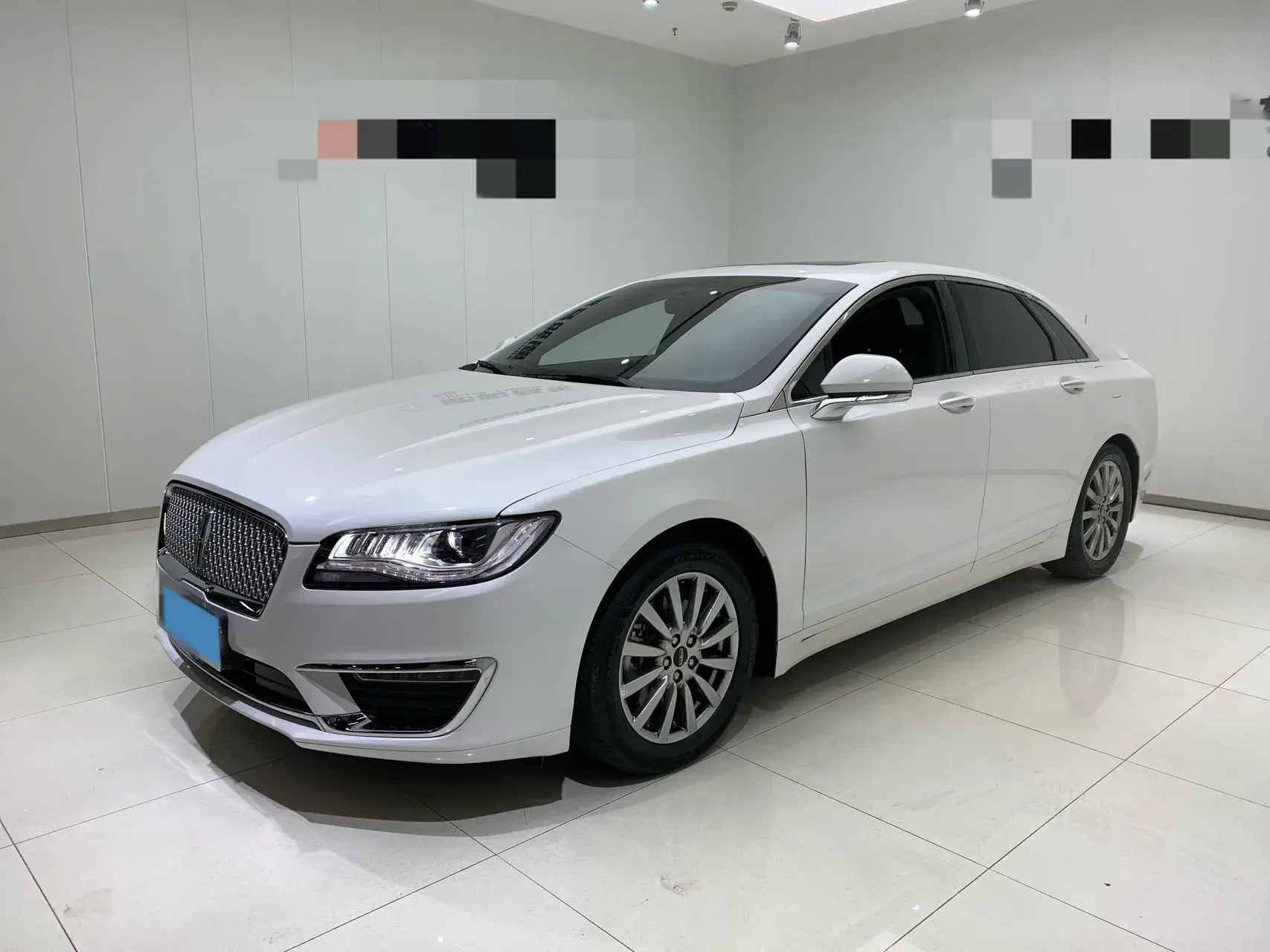 2019 LINCOLN MKZ view 1