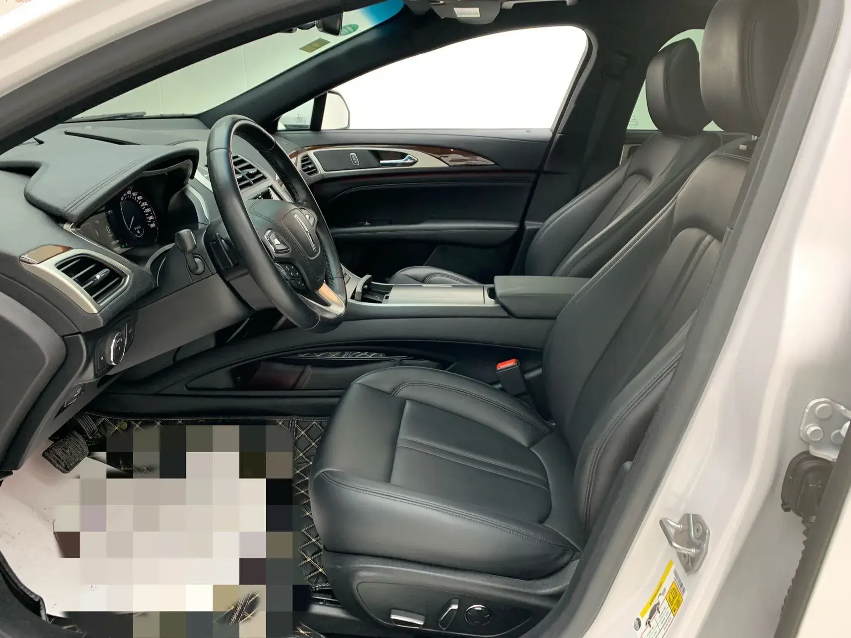 2019 LINCOLN MKZ thumbnail 4