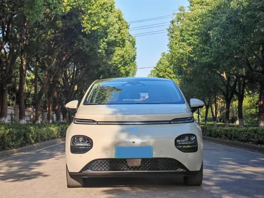 2023 BAOJUN CLOUD thumbnail 2