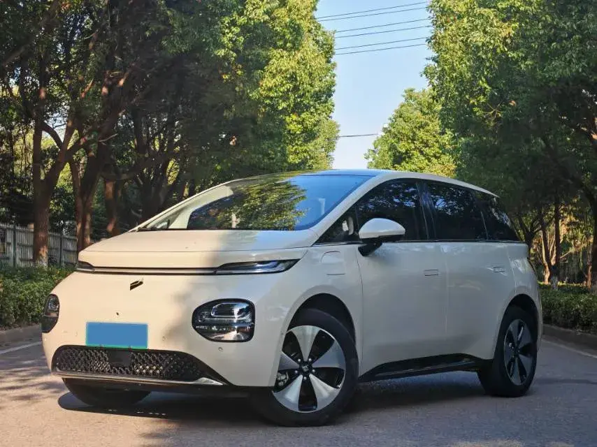 2023 BAOJUN CLOUD view 1