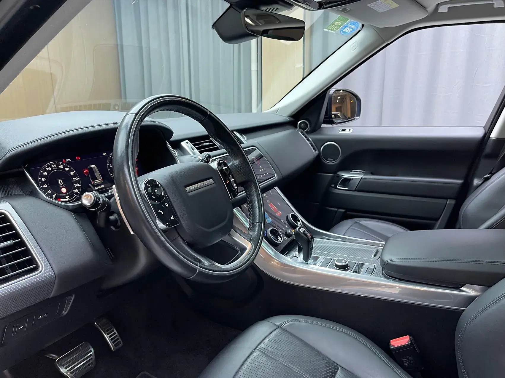 2020 LAND ROVER thumbnail 2