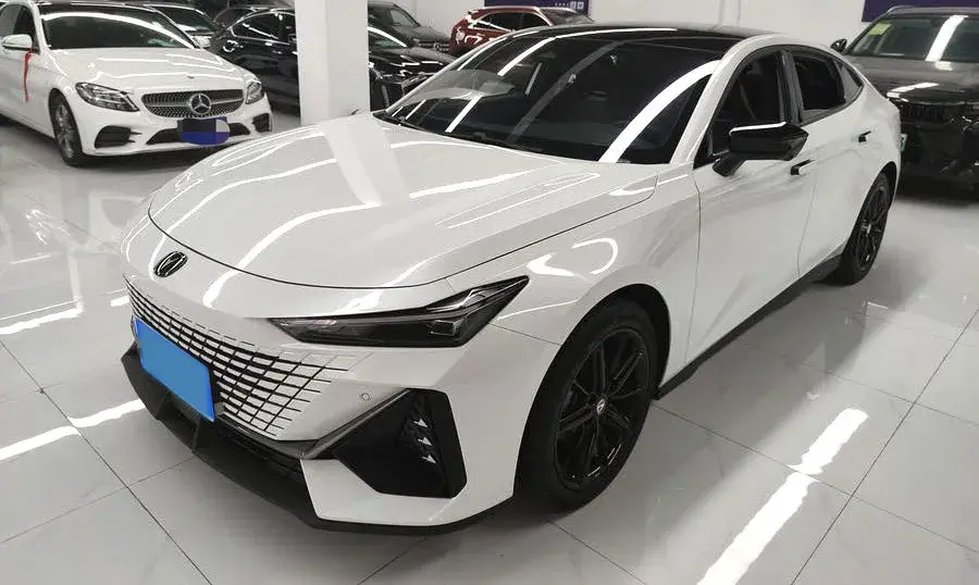 2023 ChangAn UNI-V 1.5T 188HP L4 7DCT
