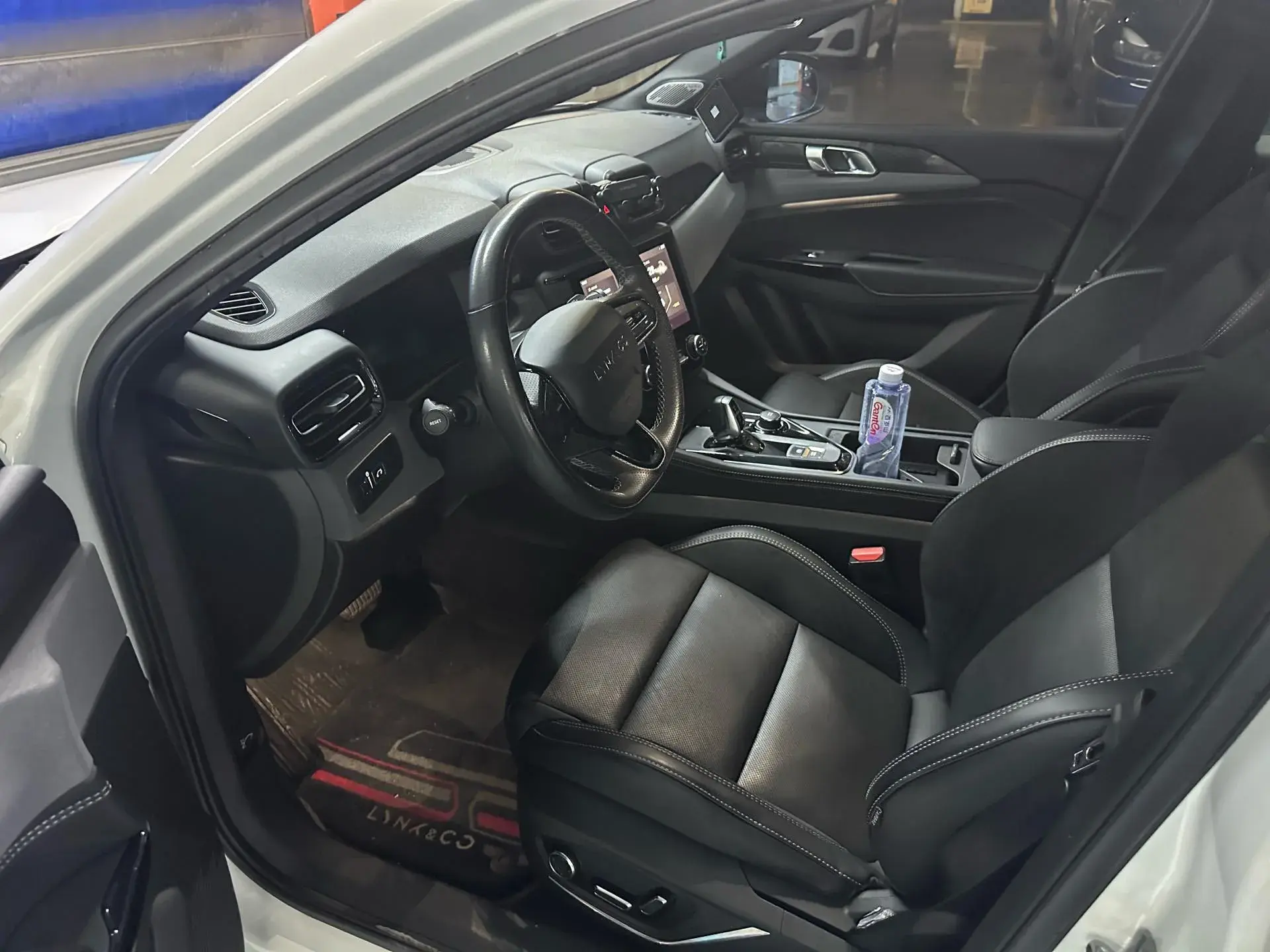 2022 LYNK&CO 03 thumbnail 4