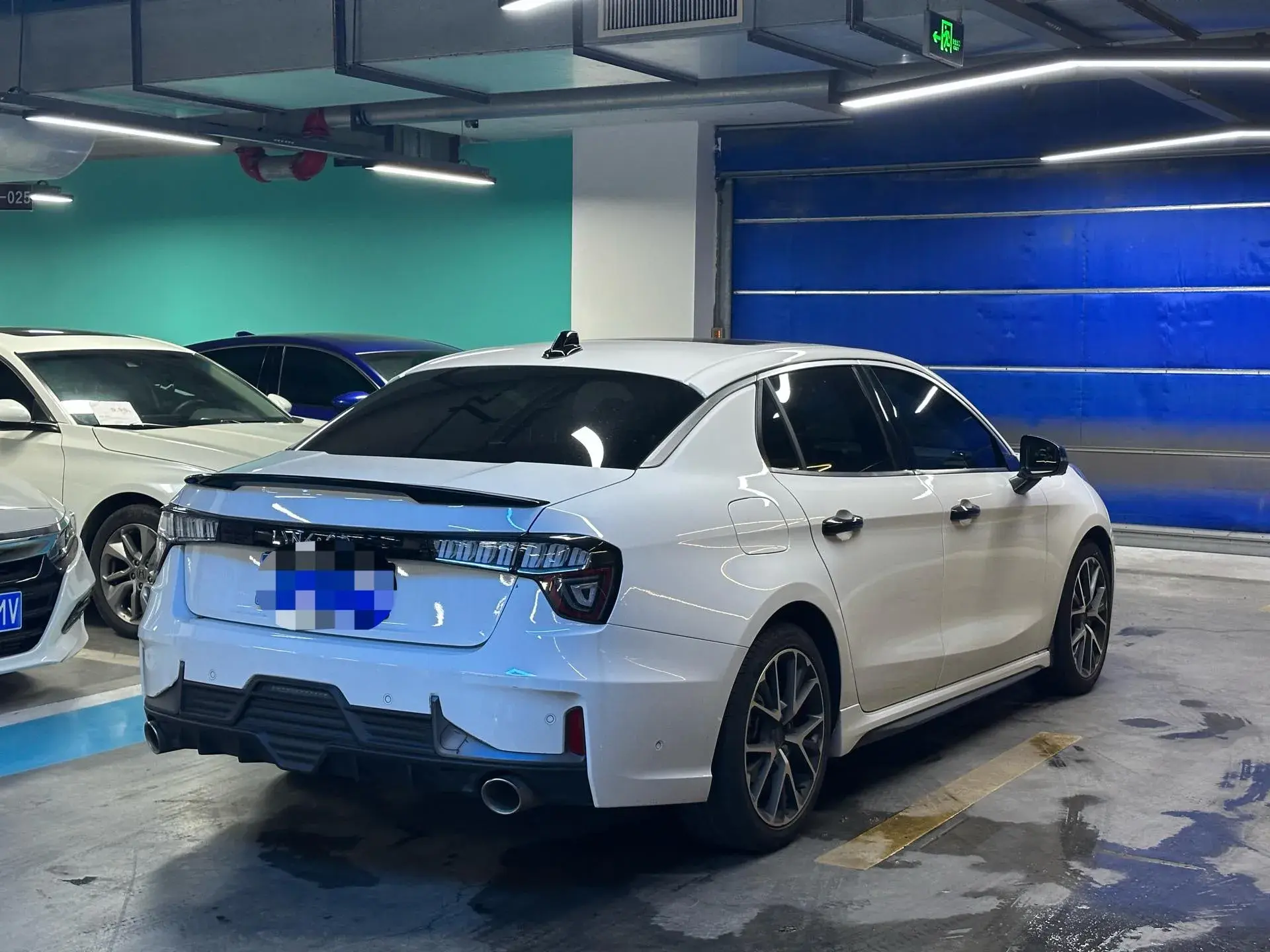 2022 LYNK&CO 03 thumbnail 3