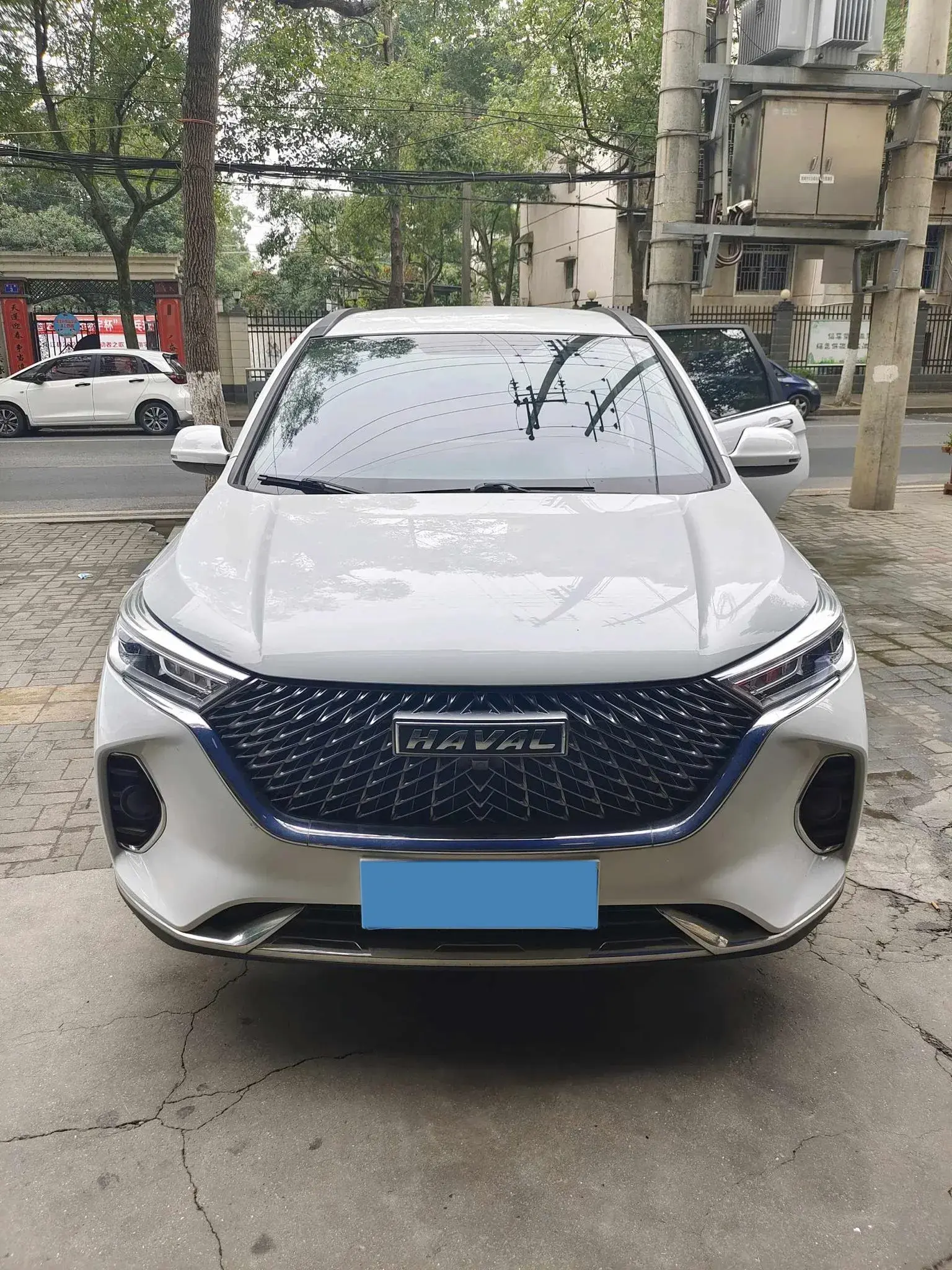 2022 HAVAL H6 thumbnail 2