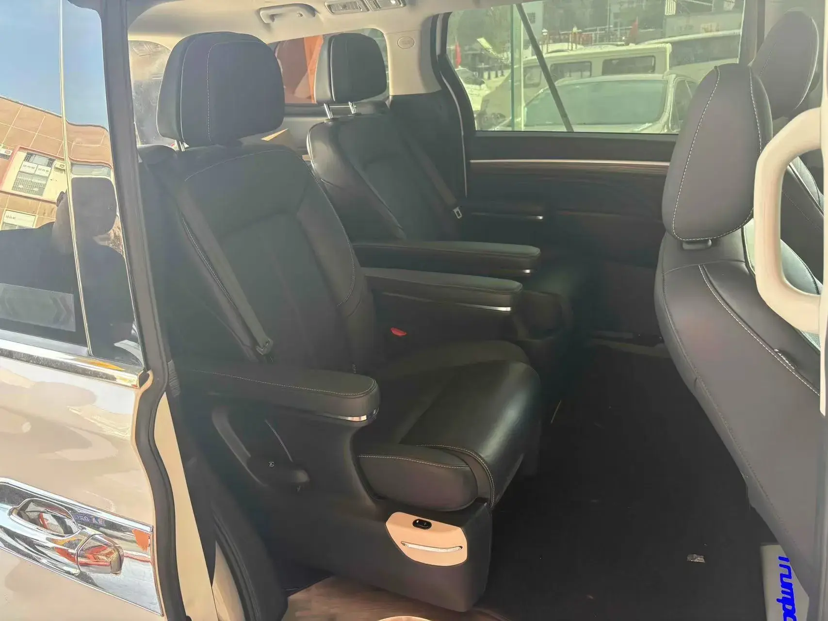 2021 GAC TRUMPCHI thumbnail 4