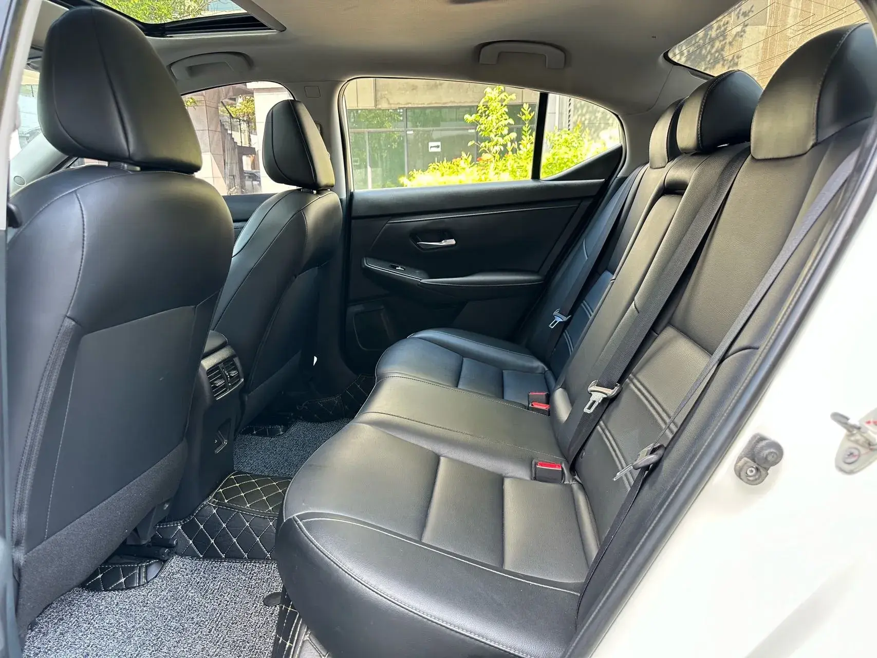 2023 NISSAN SYLPHY thumbnail 4