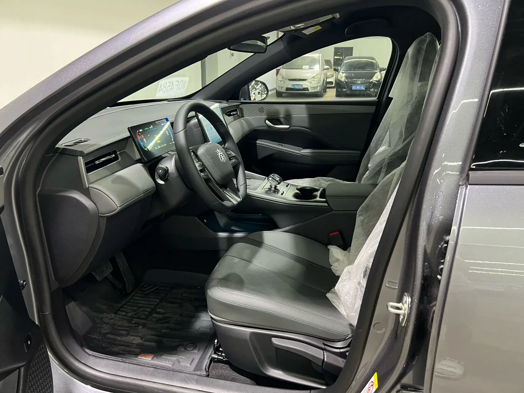 2025 BYD QIN thumbnail 4