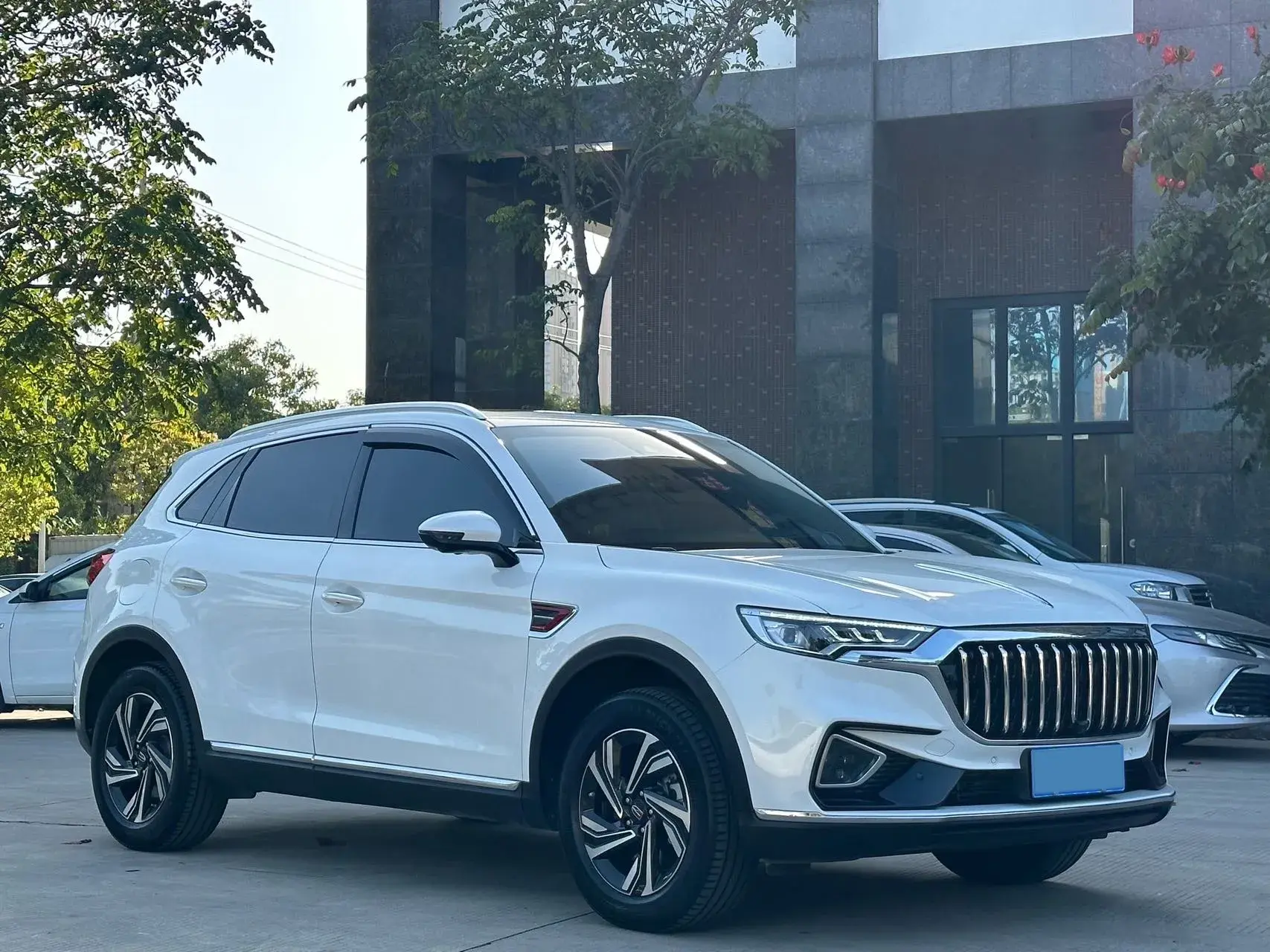 2022 HONGQI HS5 thumbnail 3