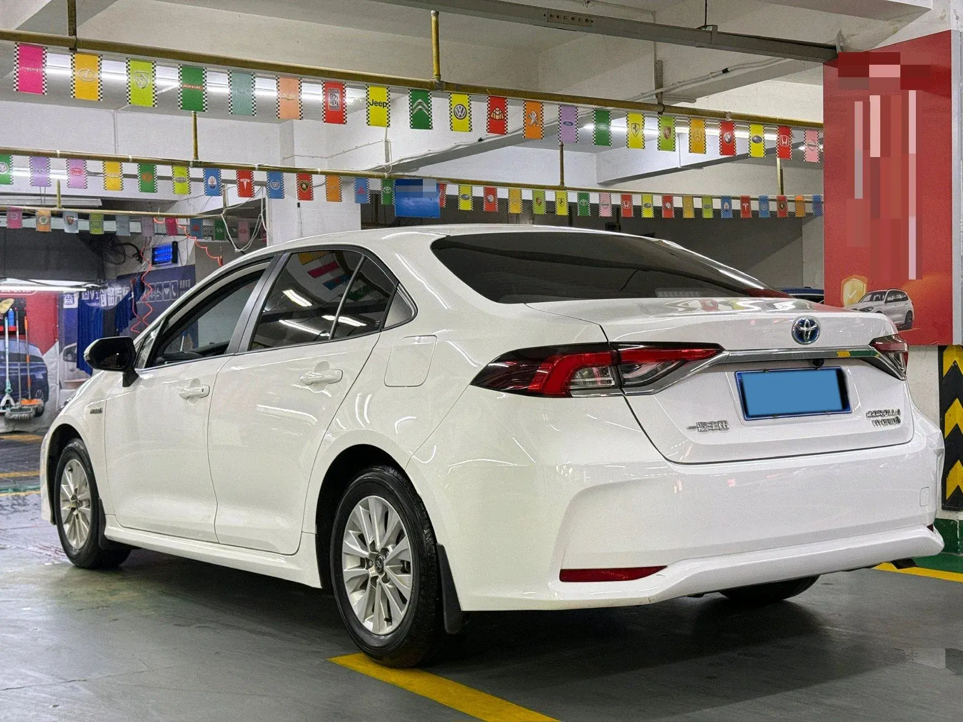 2023 TOYOTA COROLLA thumbnail 4