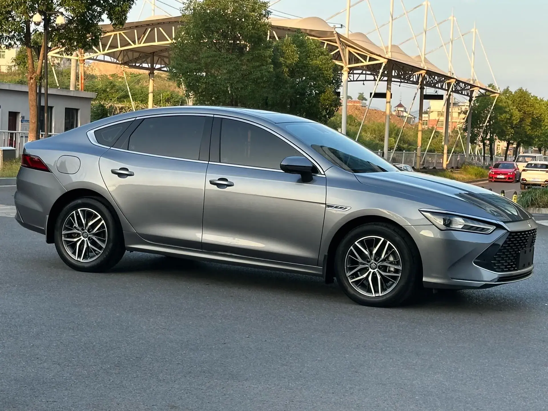 2021 BYD QIN thumbnail 3