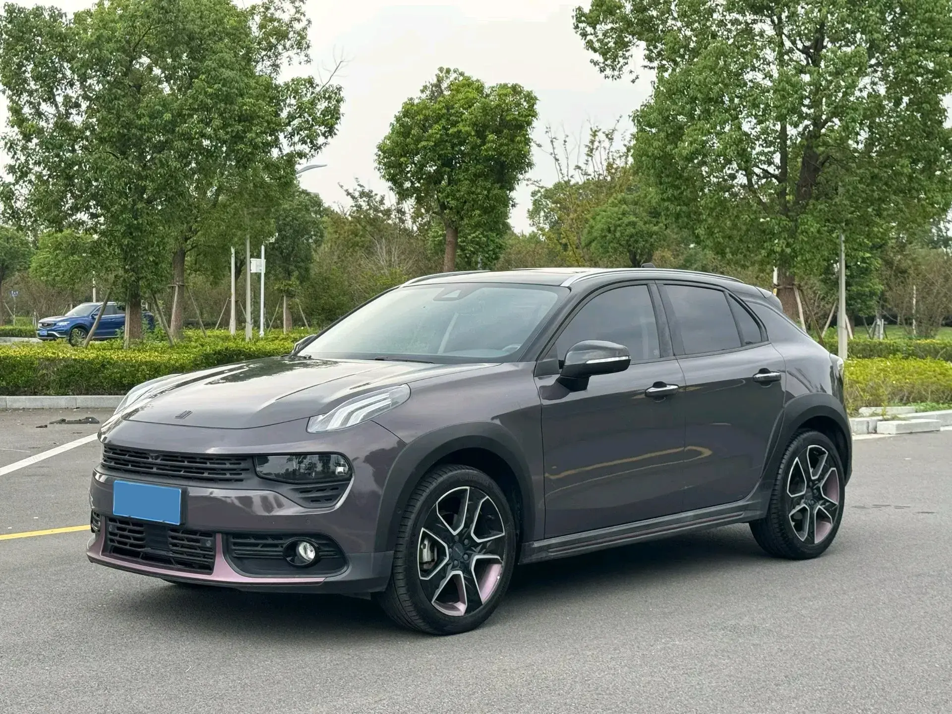 2021 LYNK&CO 02 view 1