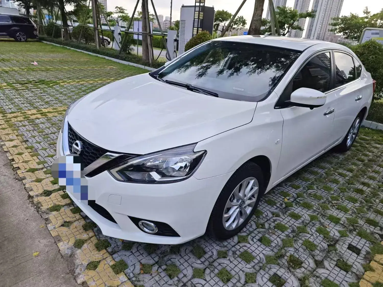 2022 NISSAN SYLPHY view 1