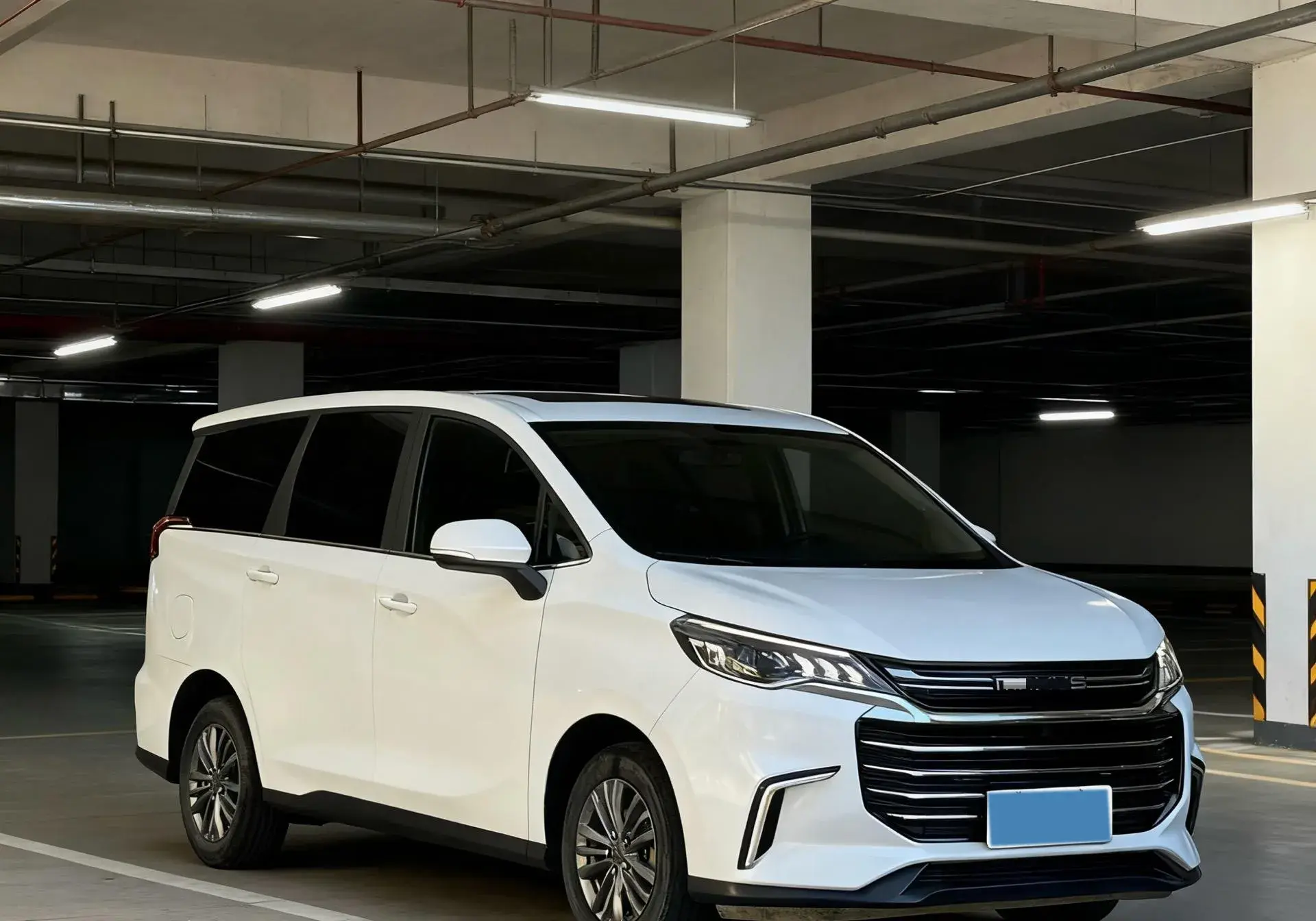 2022 MAXUS G50 thumbnail 2