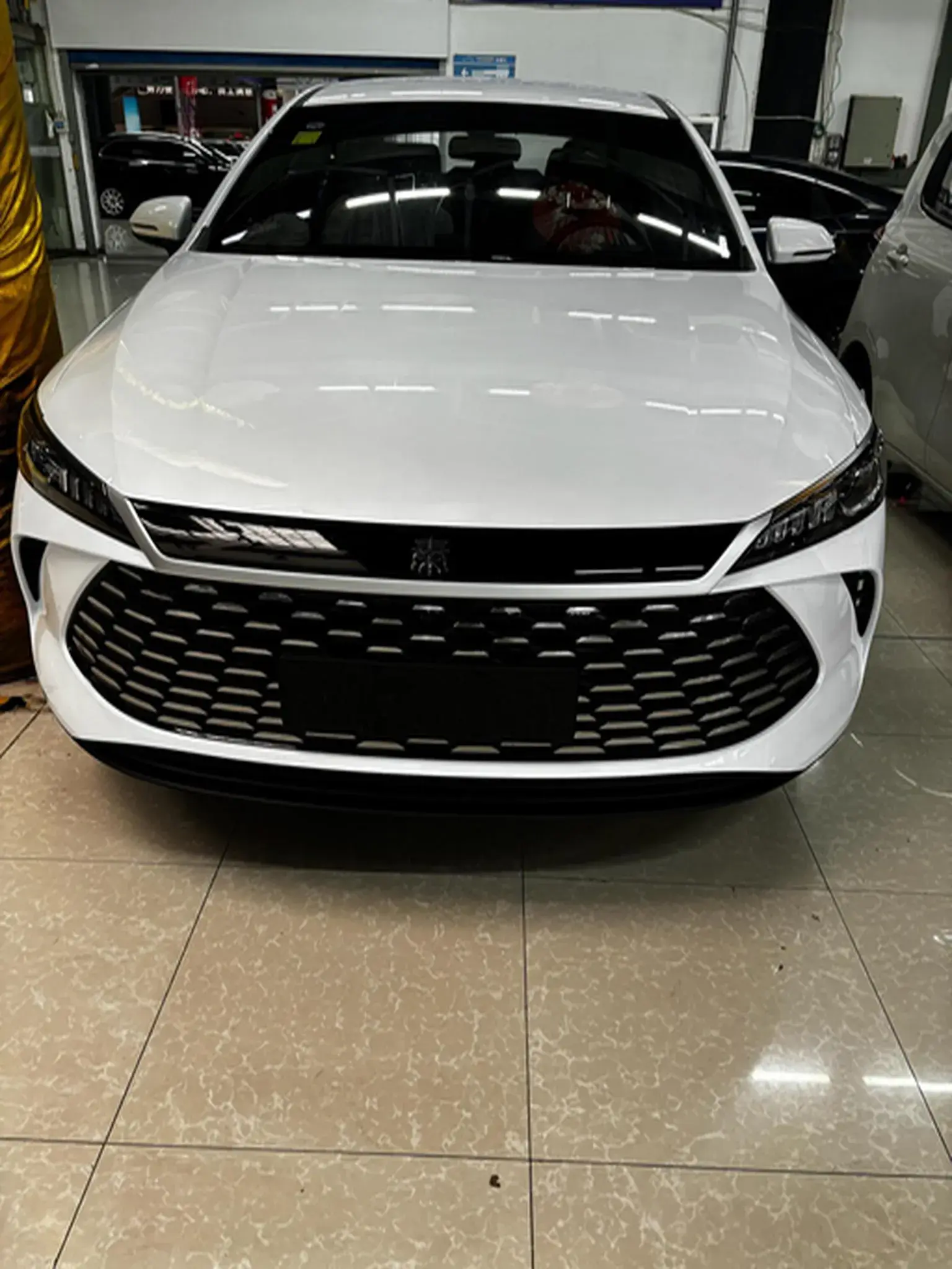 2025 BYD SEAL05 thumbnail 3