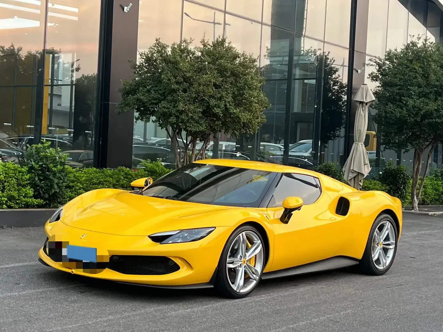 2021 FERRARI 296 view 1