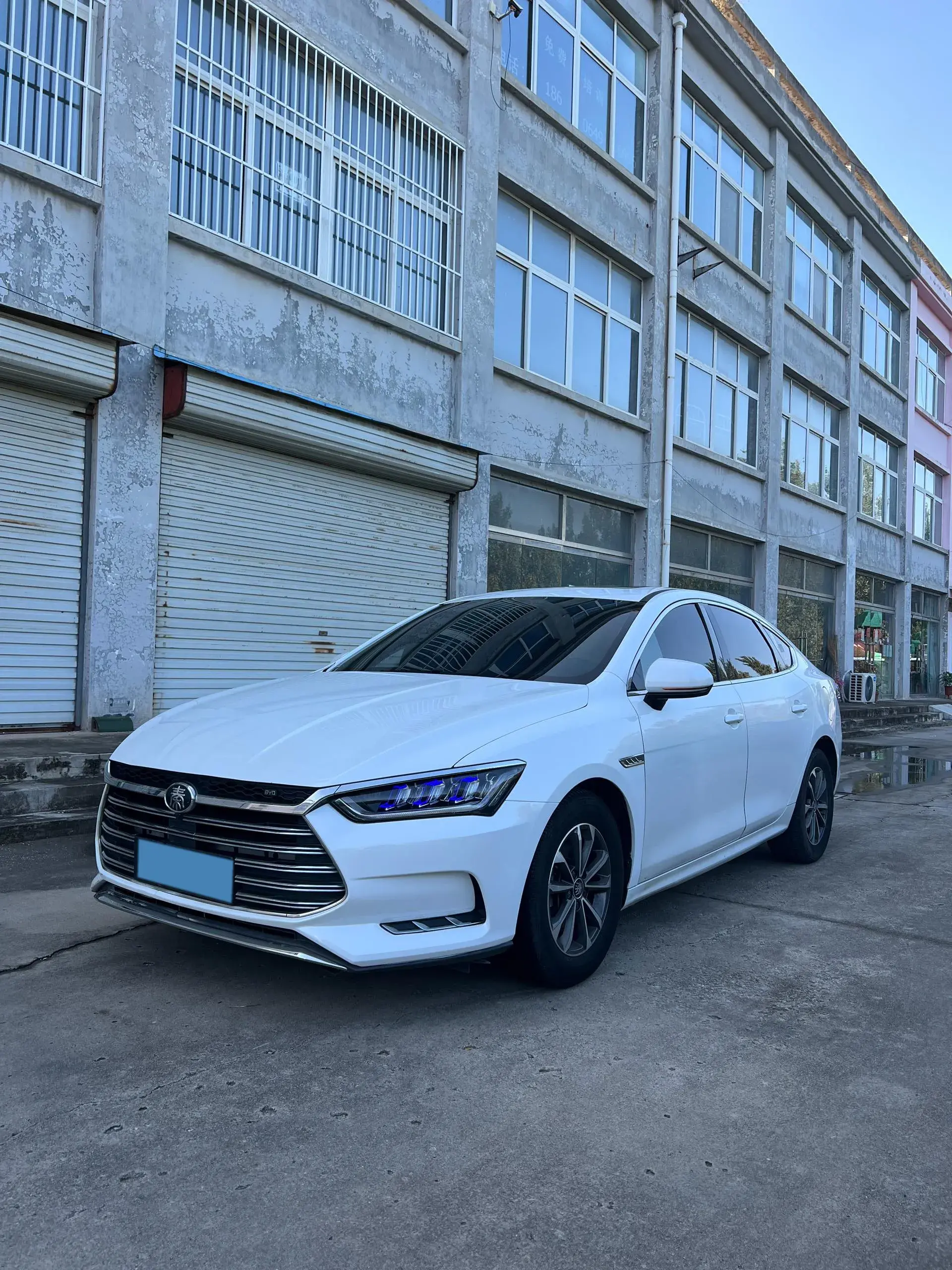 2019 BYD QIN view 1