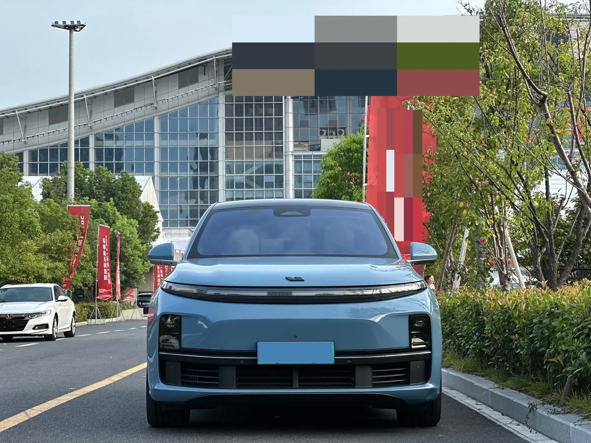 2023 LI L7 thumbnail 2