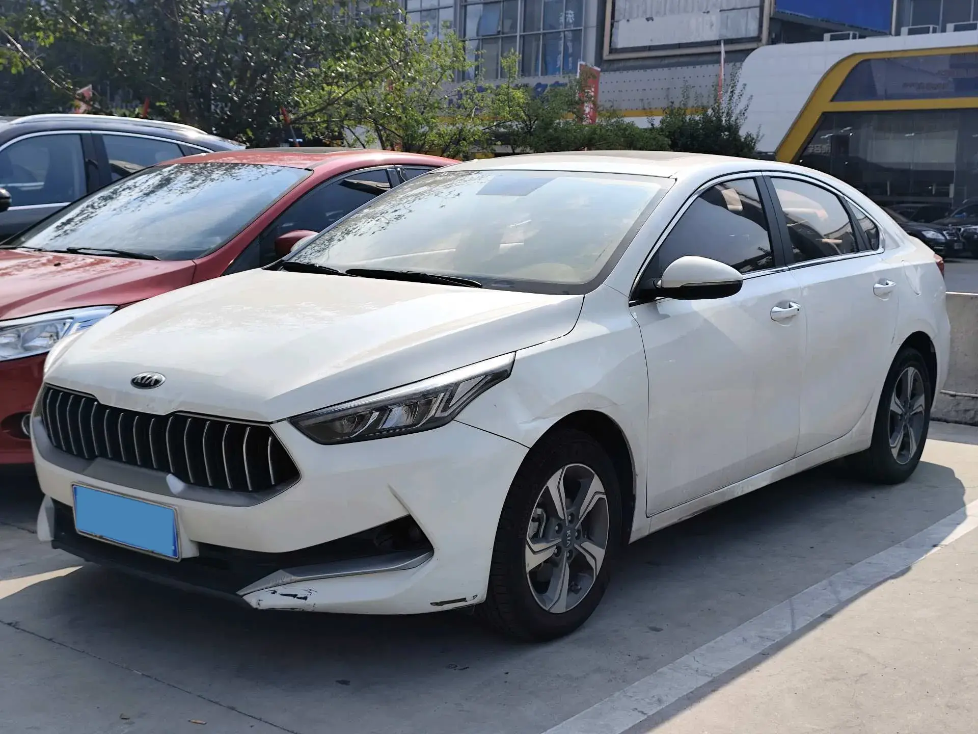 2019 KIA K3 view 1