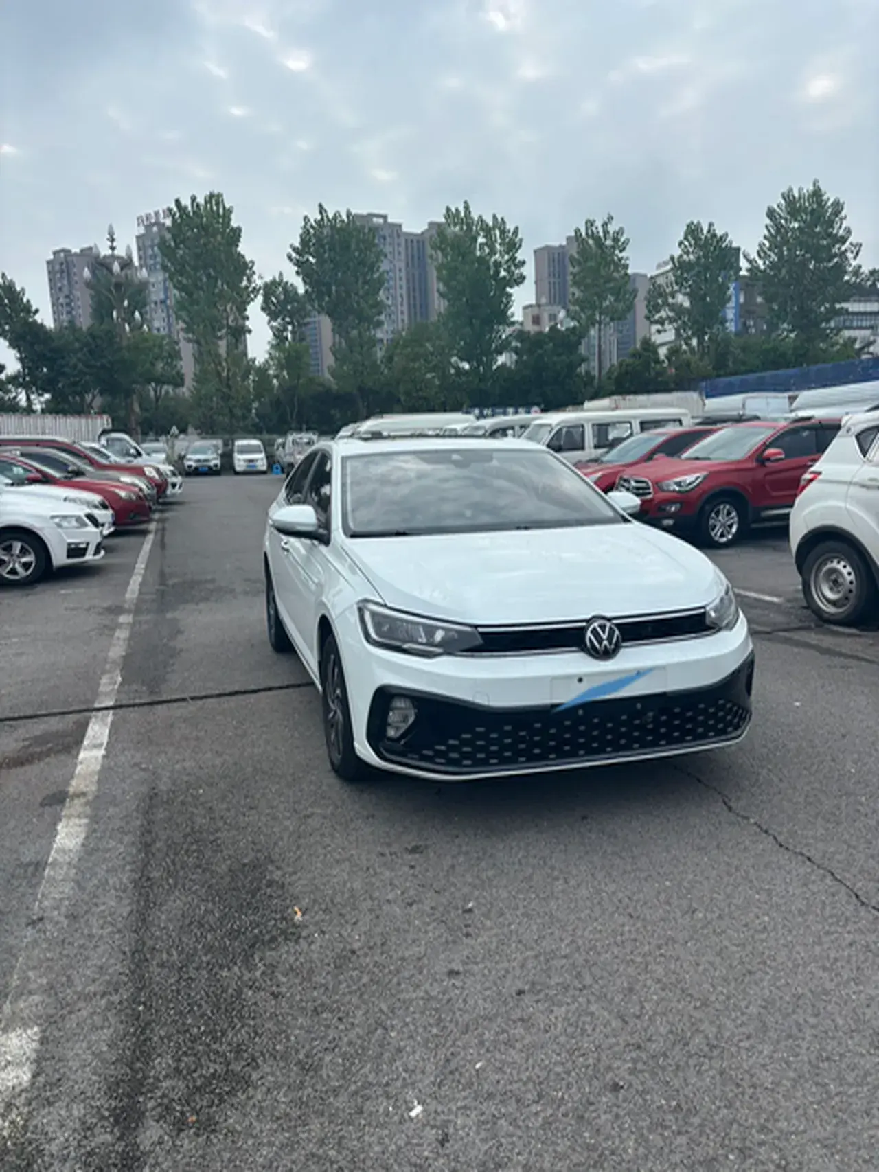 2023 VOLKSWAGEN LAVIDA thumbnail 2