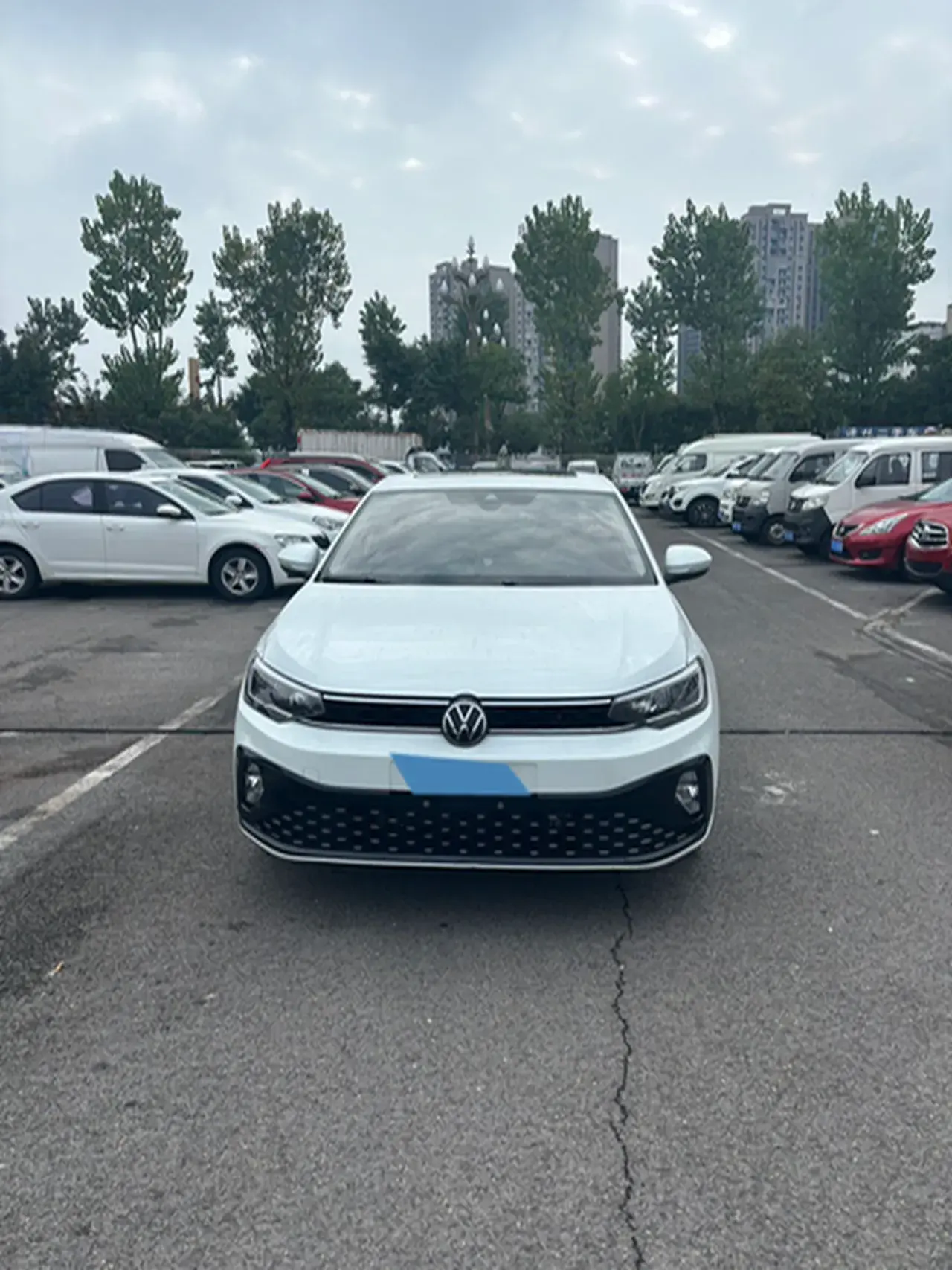 2023 VOLKSWAGEN LAVIDA thumbnail 3