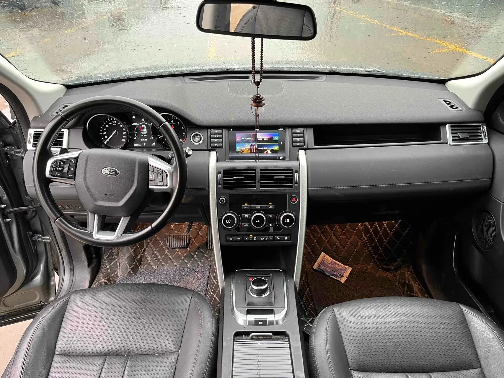 2019 LAND ROVER thumbnail 3