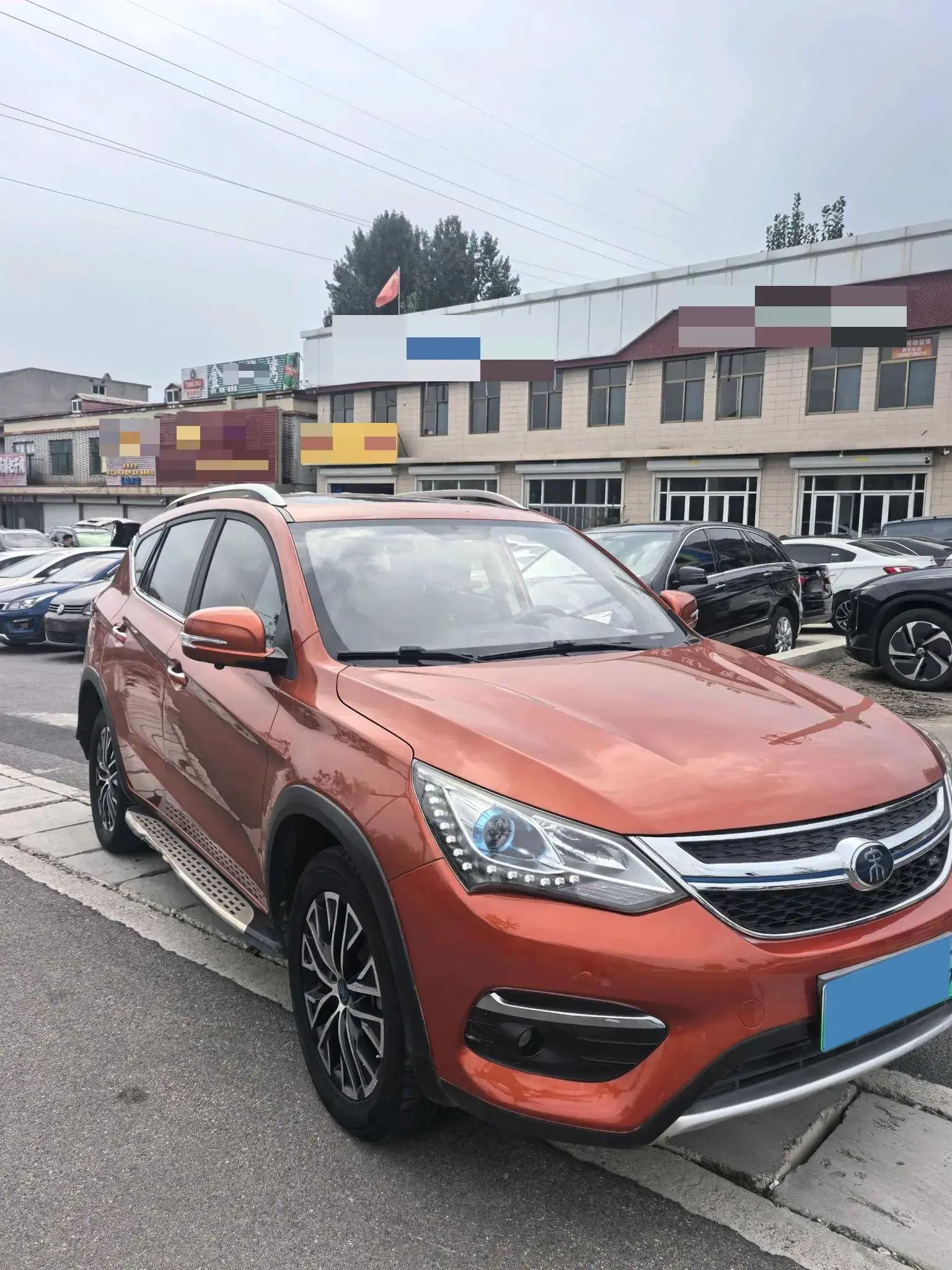 2017 BYD SONG thumbnail 3