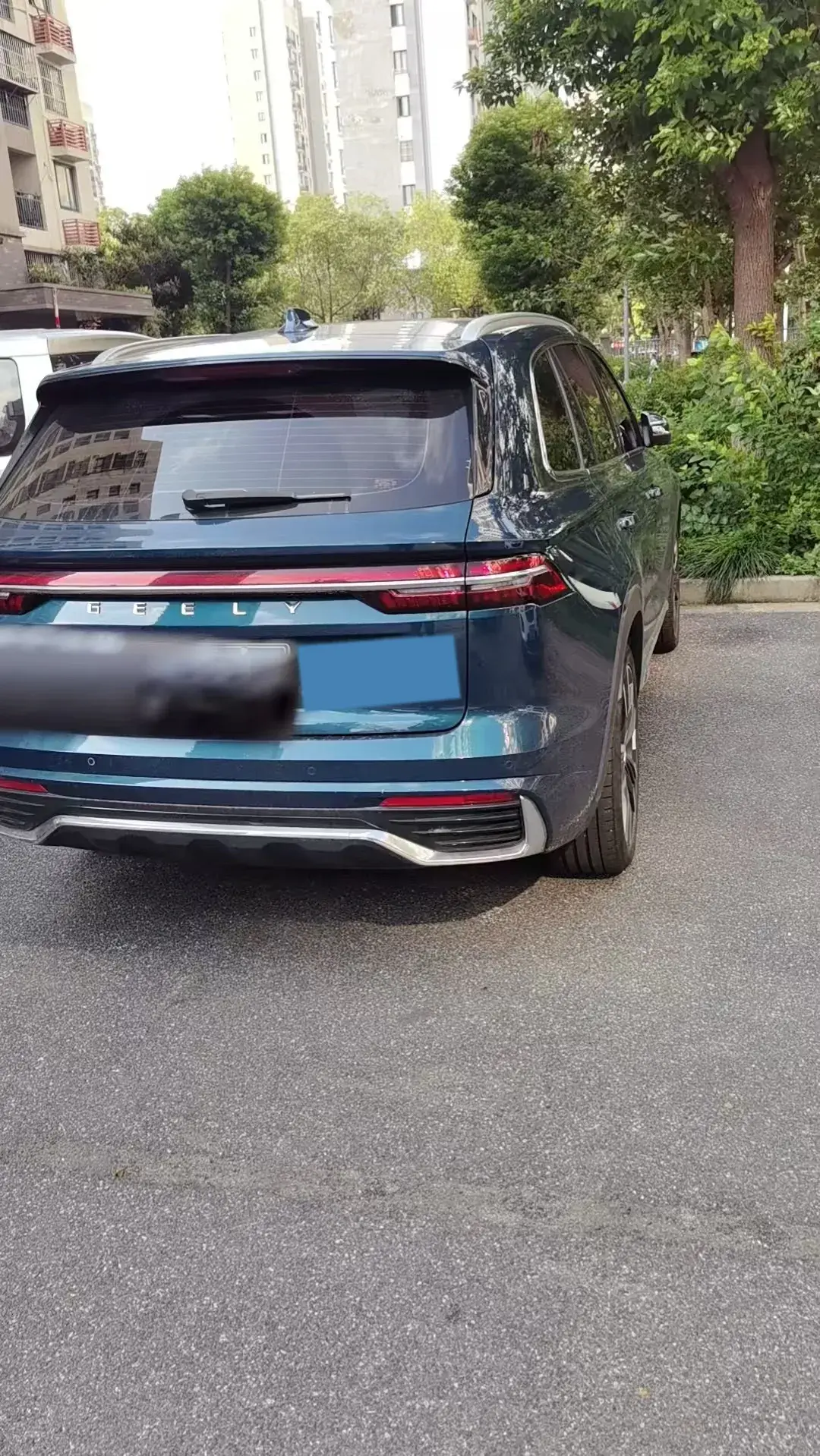 2023 GEELY MONJARO thumbnail 2