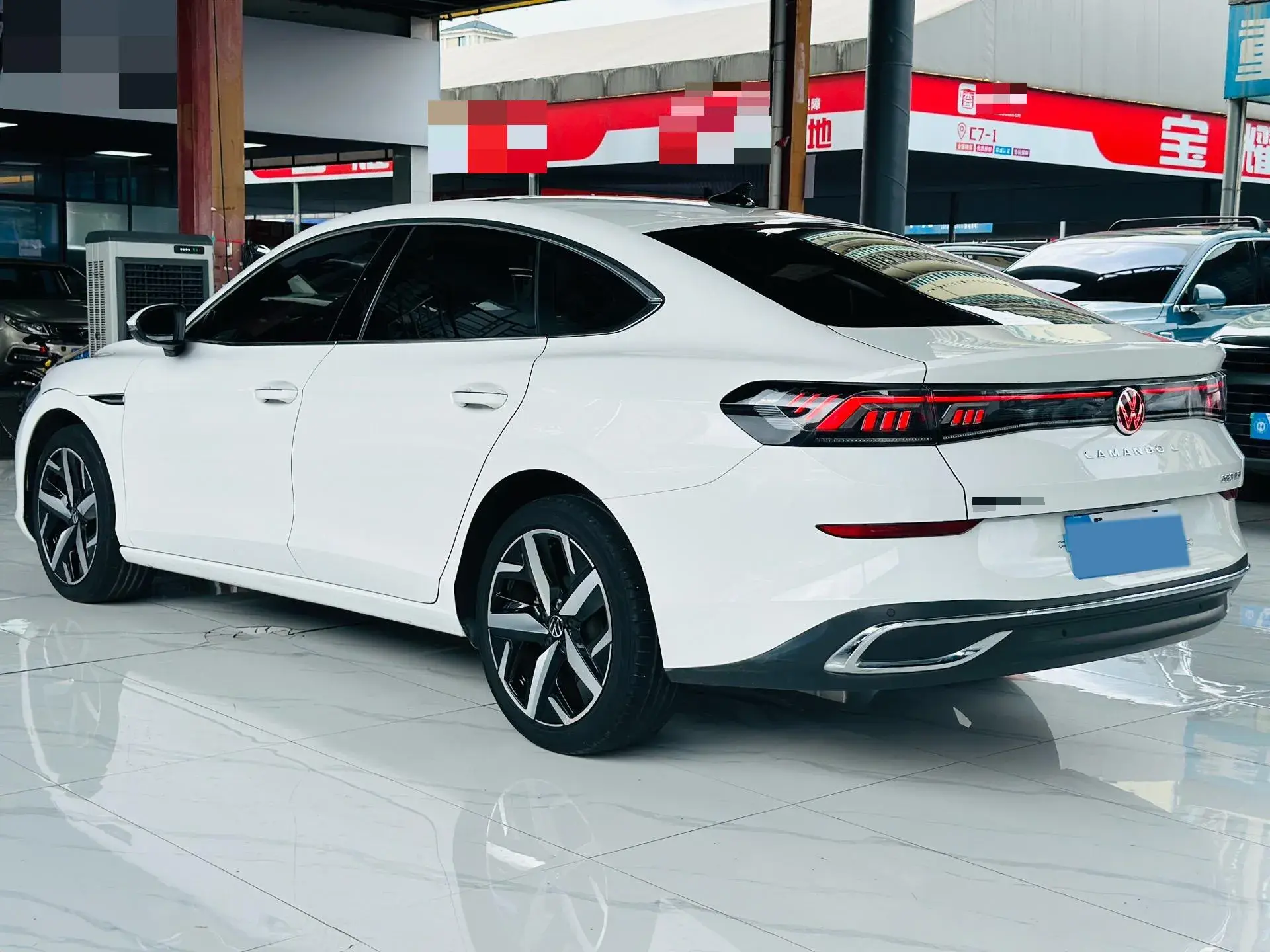 2022 VOLKSWAGEN LAMANDO thumbnail 3