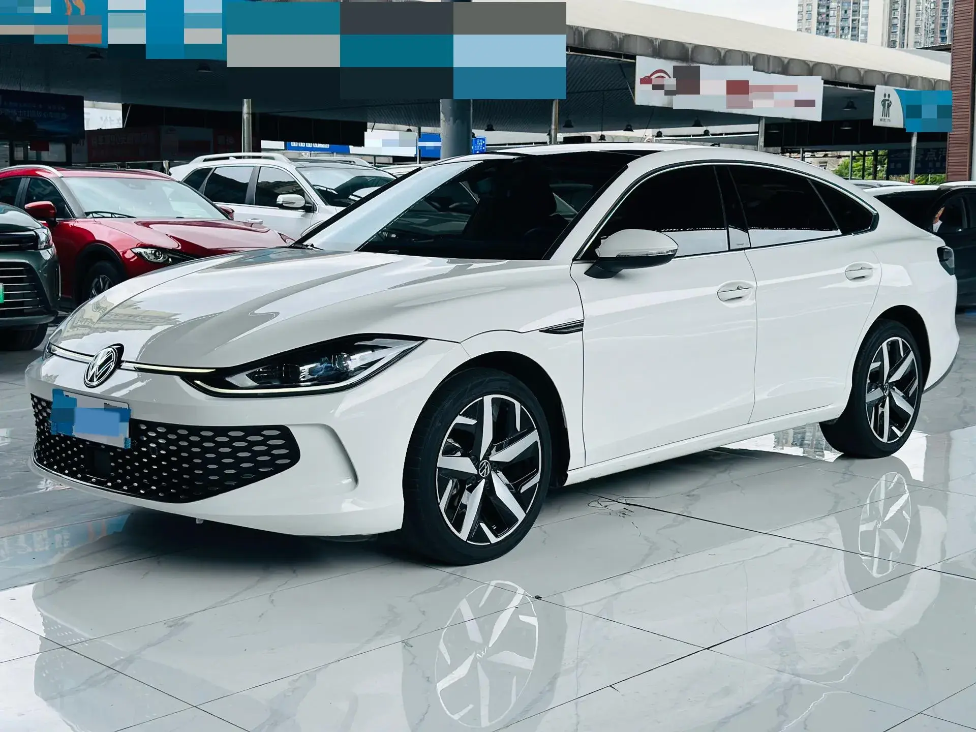 2022 VOLKSWAGEN LAMANDO view 1