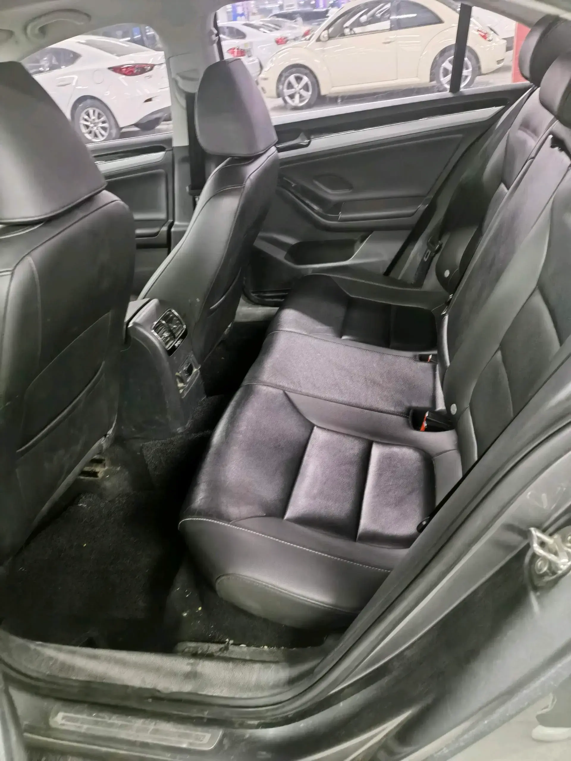 2018 VOLKSWAGEN SAGITAR thumbnail 4