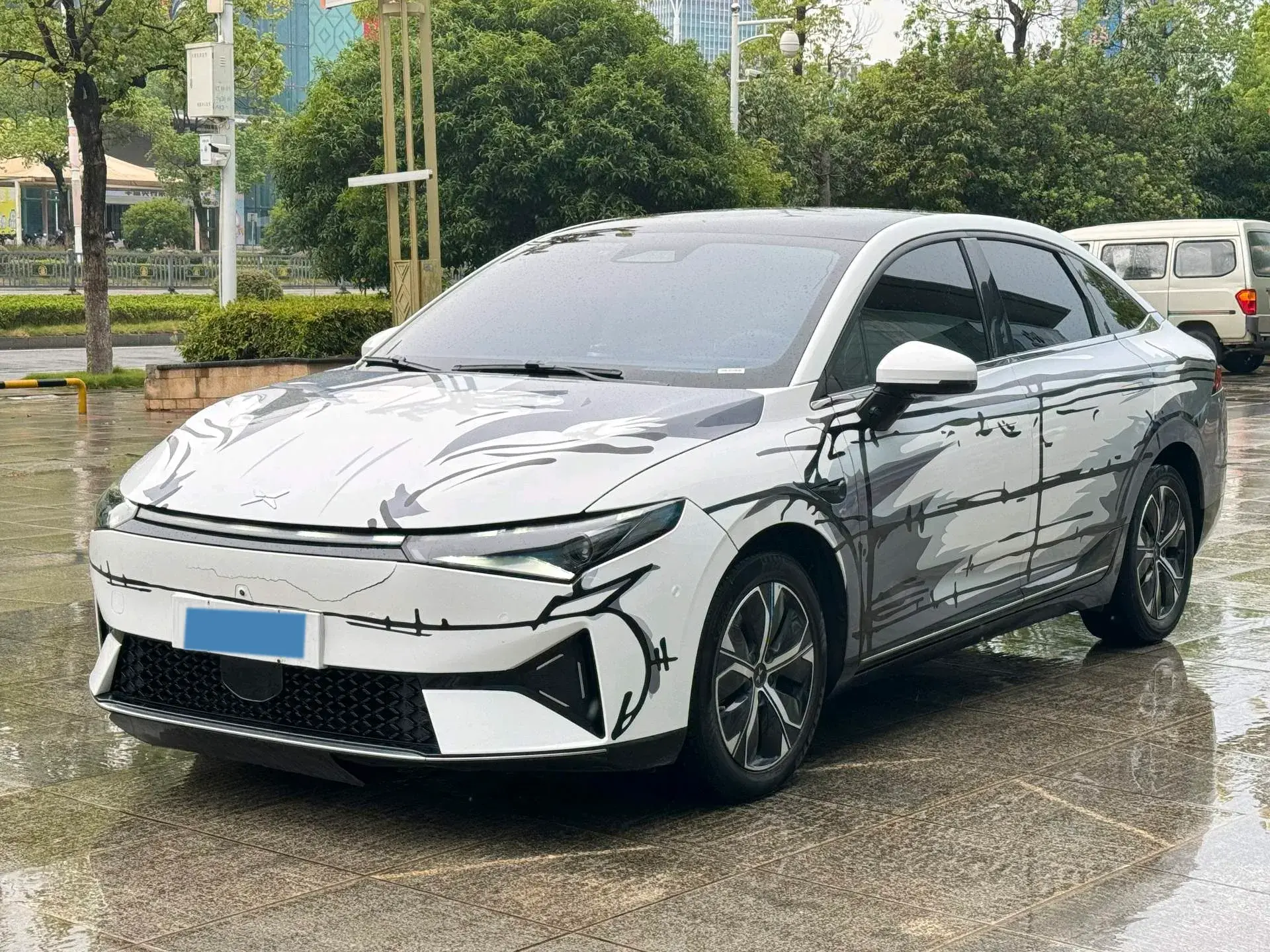 2022 XPENG P5 view 1